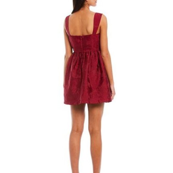 NWT Sachin & Babi Cherry Red Gail Formal Floral Jacquard Midi Dress - Picture 2 of 9